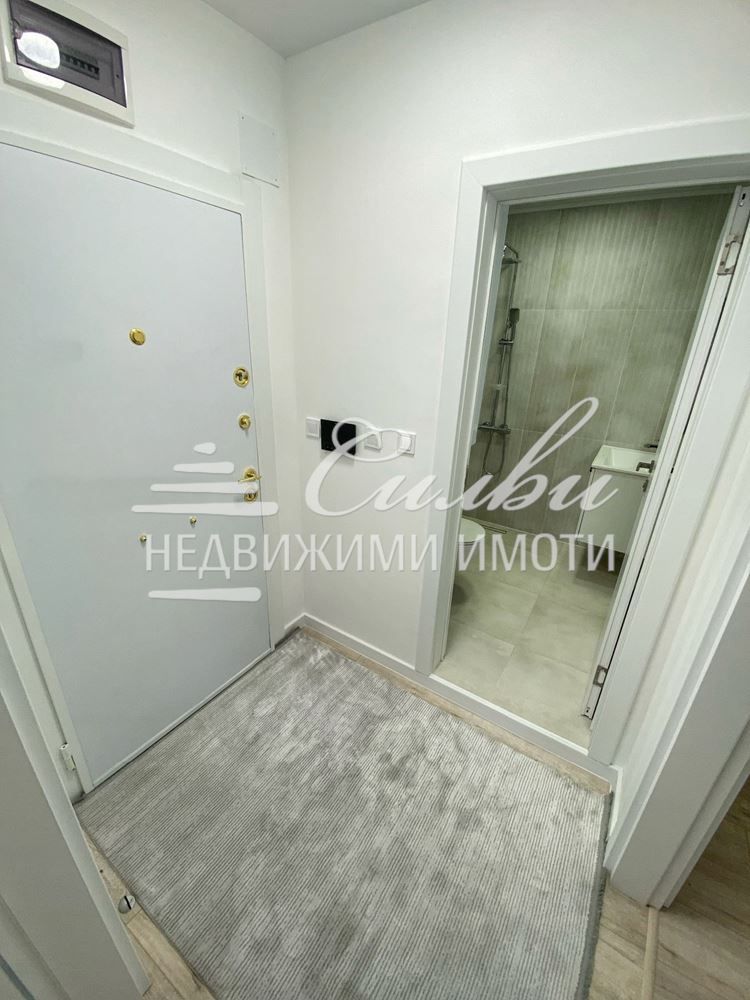 Продава се Двустаен апартамент в Шумен, Боян Българанов 1 - 67 кв.м за 1903 €/кв.м - Снимка #10