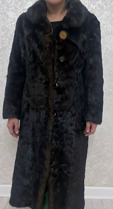 Продам норкувую шубу