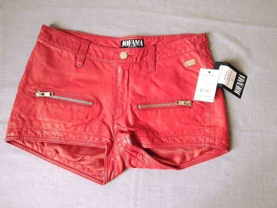 Новые женские кожаные шорты от шведского бренда Jofama.