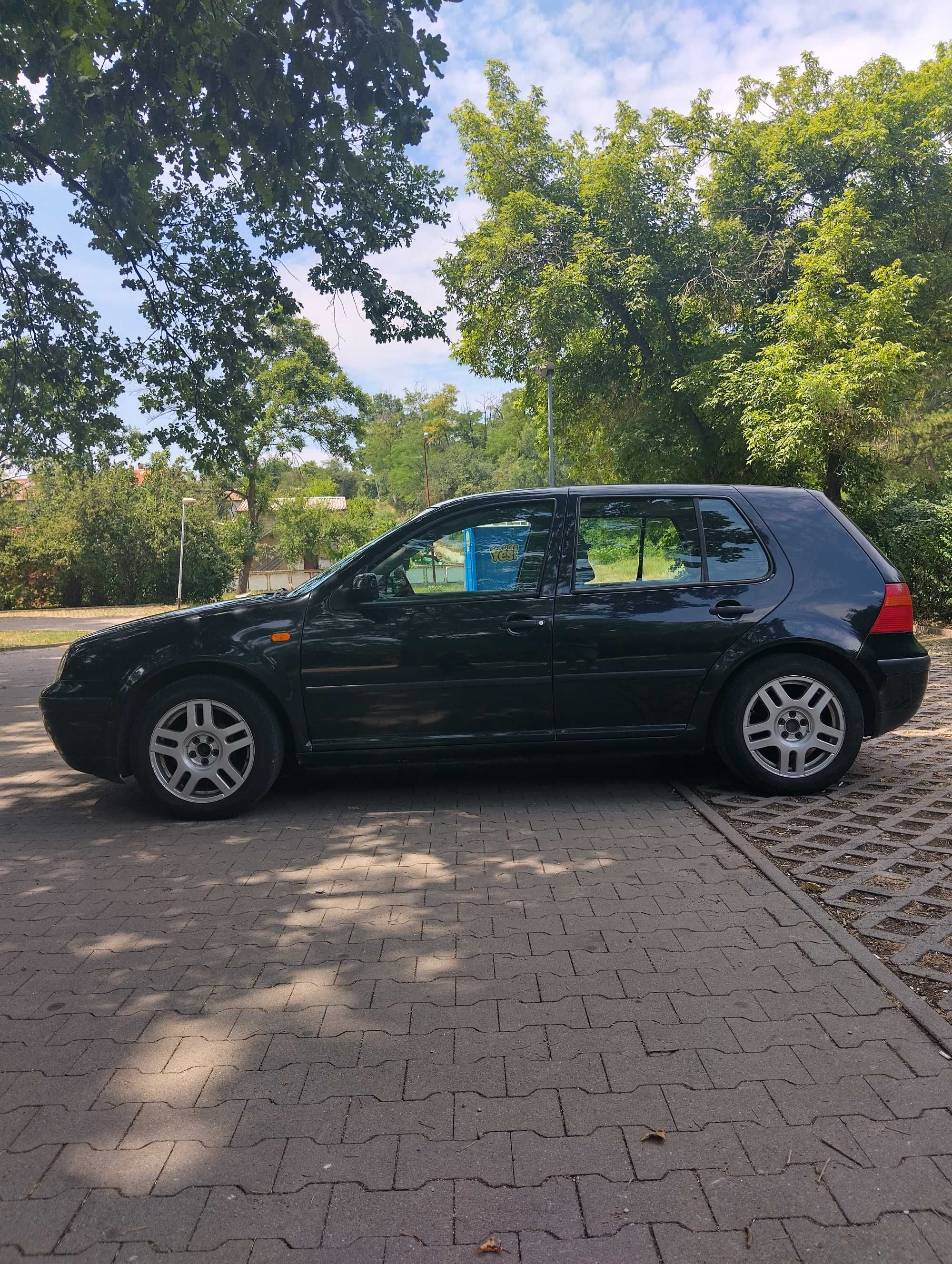 Golf 4  1.6 3500 лв