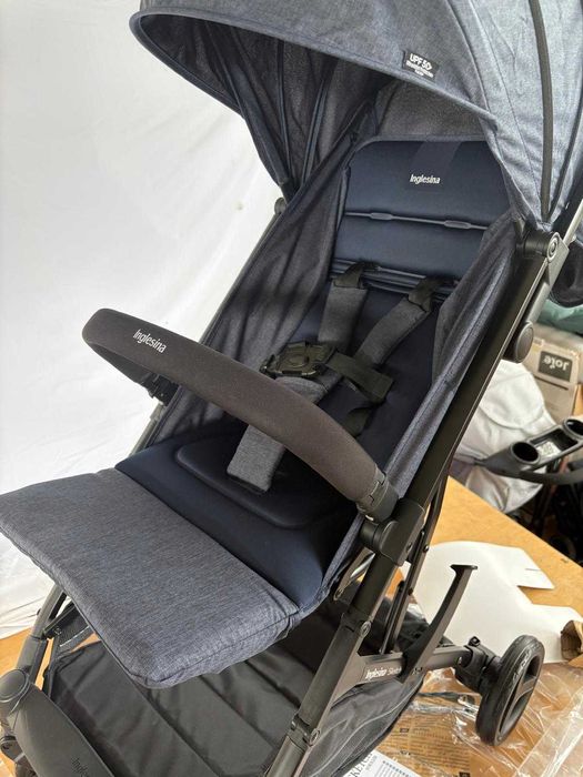 Inglesina Sketch Cărucior Potrivit de la 6+ Luni Negru sau Albastru