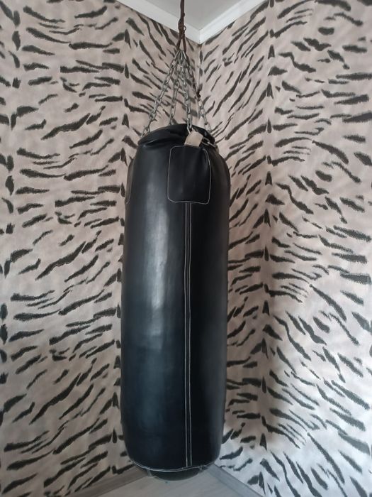 Продам грушу  боксёрскую