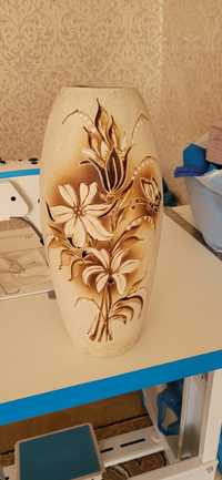 Глинянный кувишин для цветов