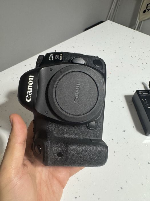 Canon 5D IV - 84k cadre