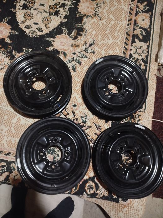 Diska yangi R12 99 mindan