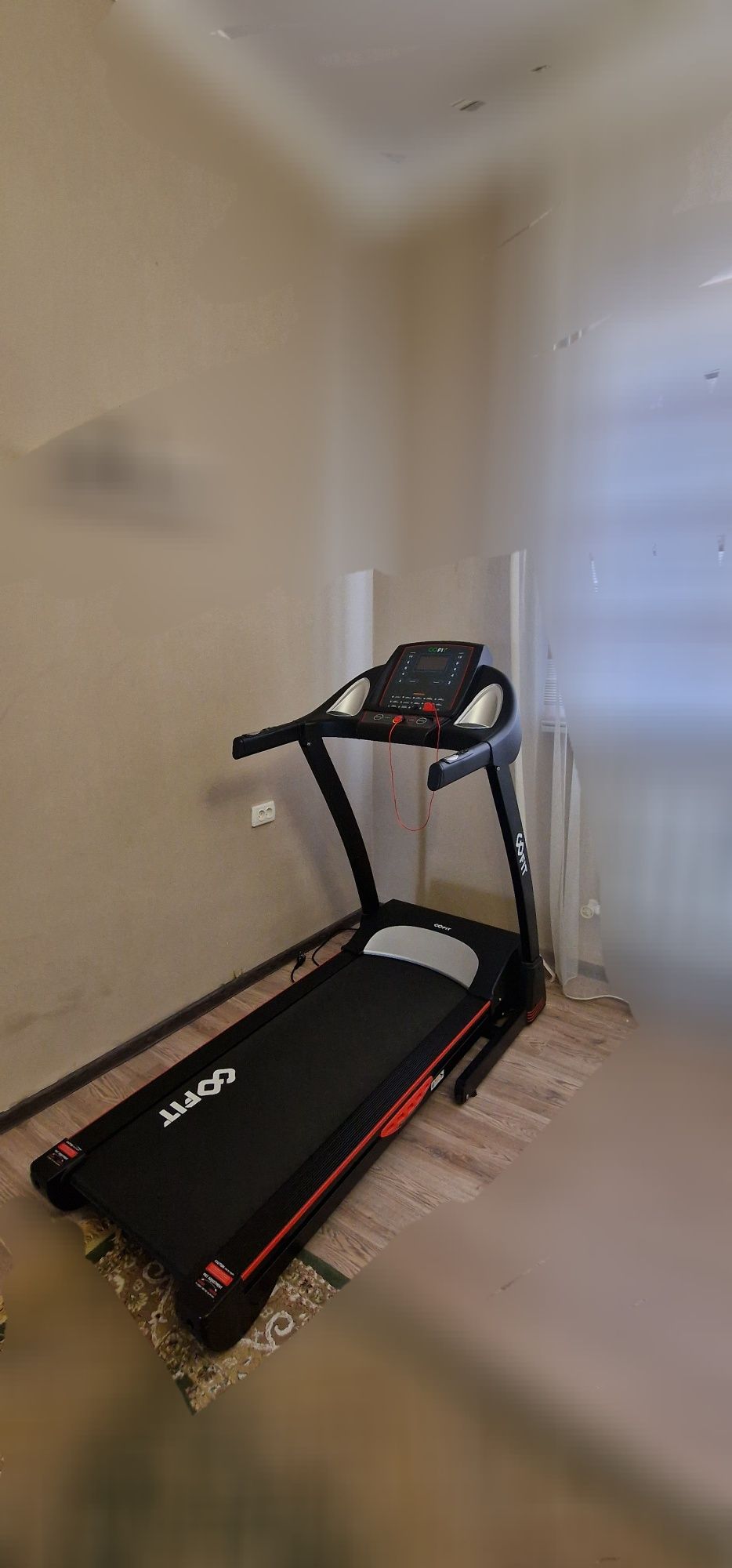 Продам беговую дорожку GOFIT в отличном состоянии.