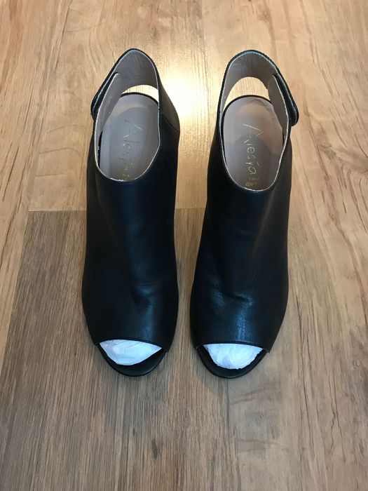 Încălțăminte nr 39 și 40 piele naturală