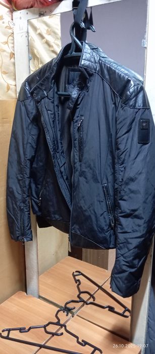 Продам кожаную куртку