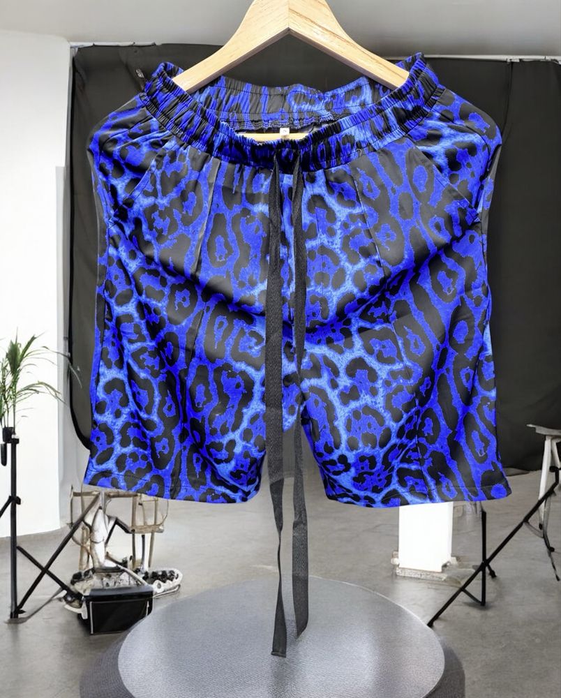 Compleuri Animal print! Calitate premium!