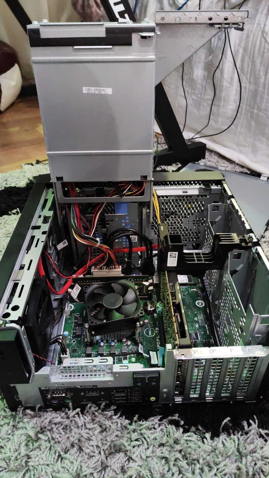 Workstation DELL 3630 Tower/Pc gaming, I7 8700, 32 GB ram, Quadro P400