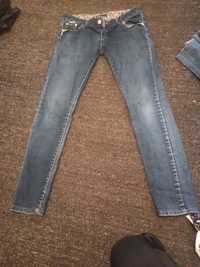 Женские джинсы размер