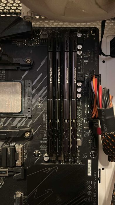 Vand Memorii ram ddr4 32gb frecventa 3200