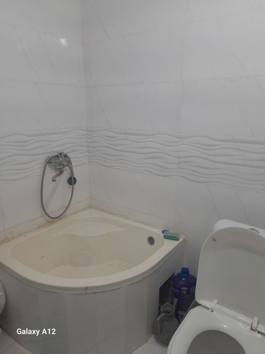 Чирчик шахар 
3-микрораён 
#2-хона 1-этаж 
Квартира сирочни сотилад