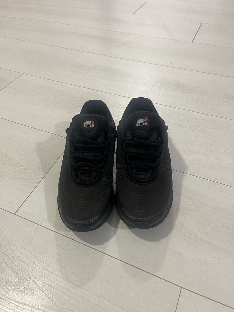 Nike air max dn обувки
