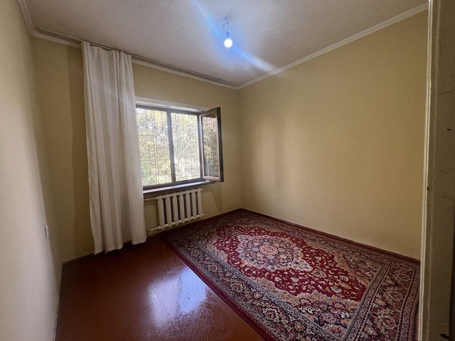 Yunusobod 14 kvartl 4 xonali kvartira Sotiladi 4/3/5 92m²