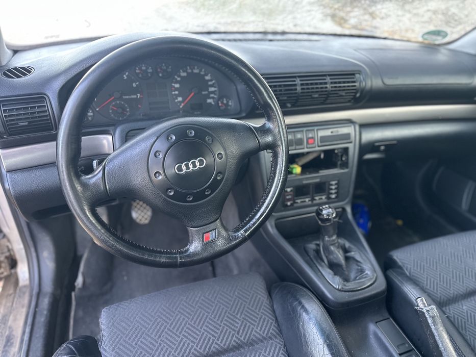 Schimb Audi a4 b5 1.8 benzina 1997