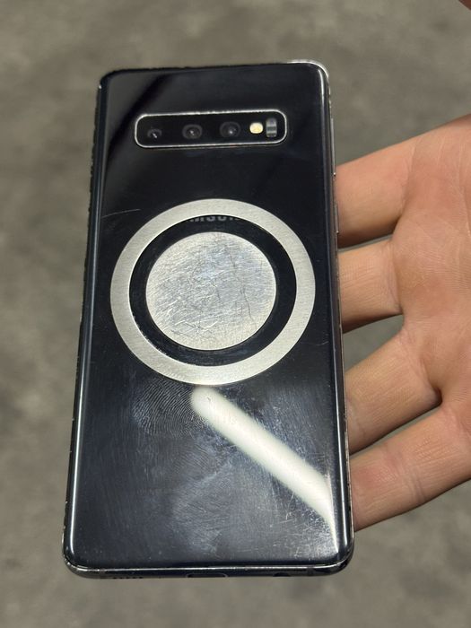 Samsung galaxy s10 sotiladi