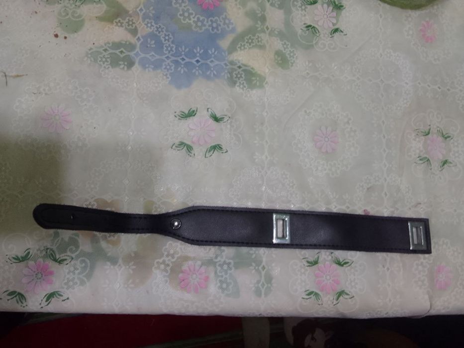 Продам ошейник для маленькой собачки.