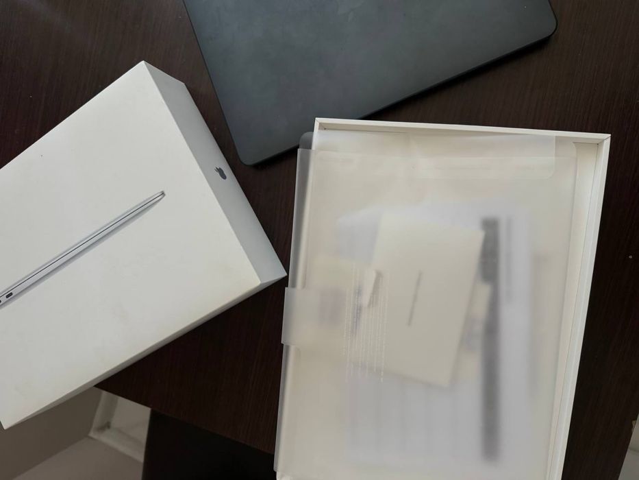 Macbook Air M1 / 8 GB / 256 GB- 2020