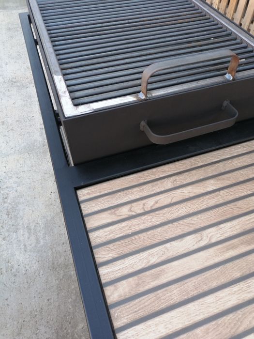 Gratar cu dimensiunea 70cm/45cm