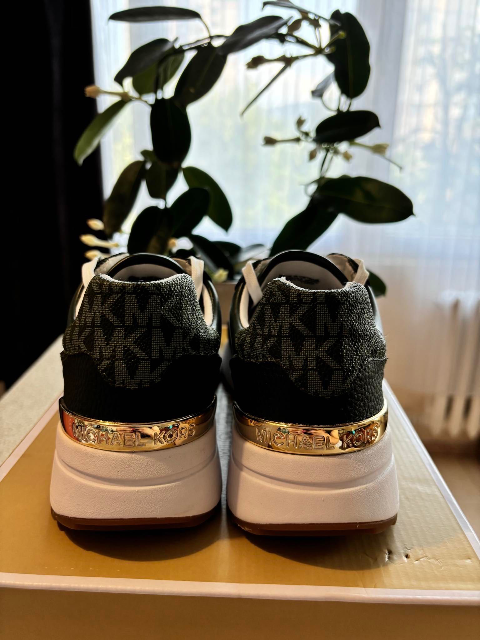 Оригинални маратонки Michael Kors