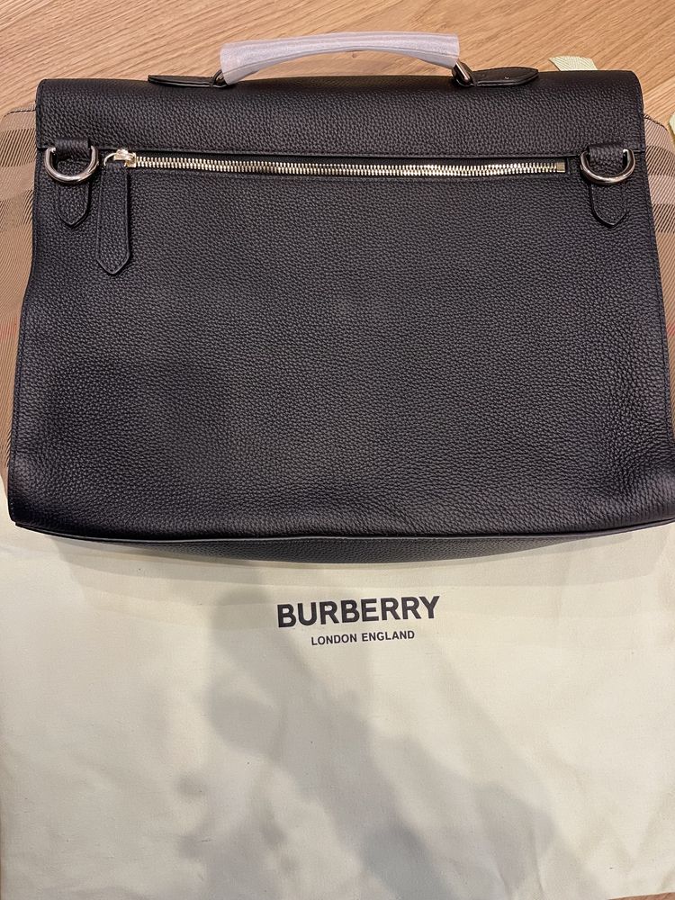 Burberry Чанта