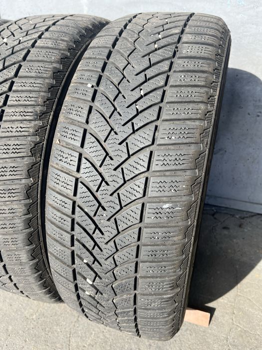 4 бр. зимни гуми 205/55/16 Semperit 5-5,5 mm DOT 2817