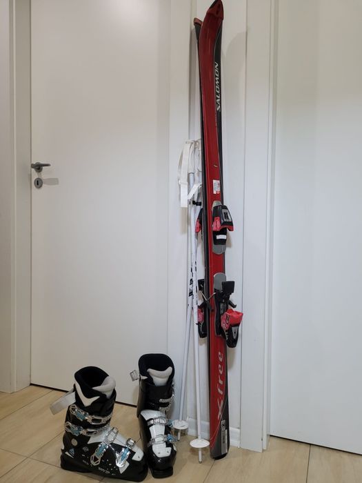 Schiuri Salomon xfree7 162 cm + Clapari+bețe