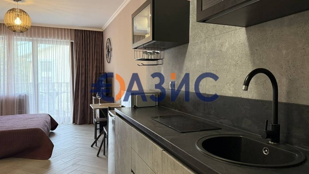 Продава се Едностаен апартамент в Несебър - 39 кв.м за 2562 €/кв.м - Снимка #1