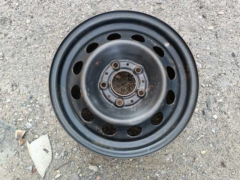 Продам оригинальный металлический диск на BMW 3