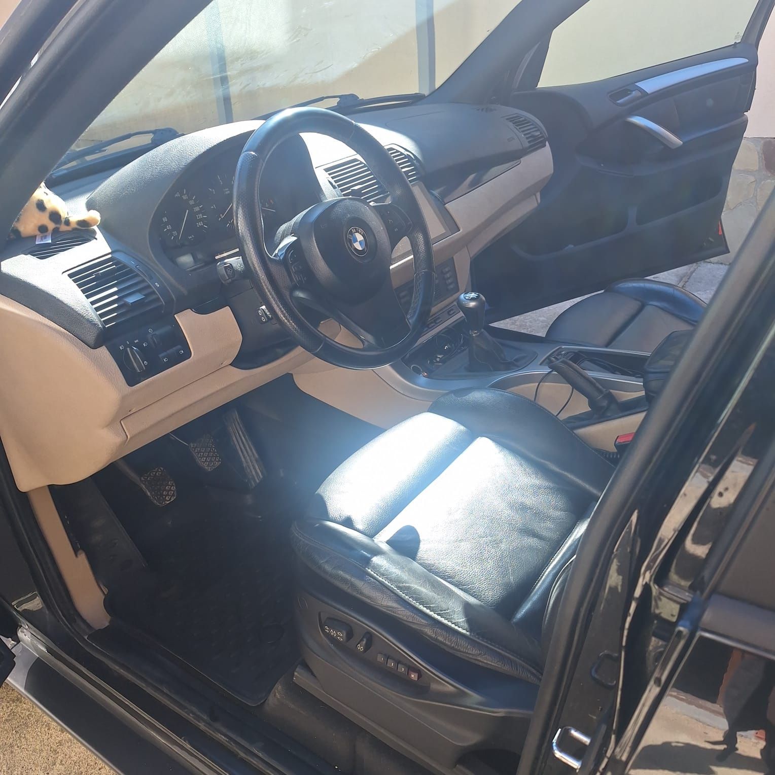 Vând BMW x5 3000 d