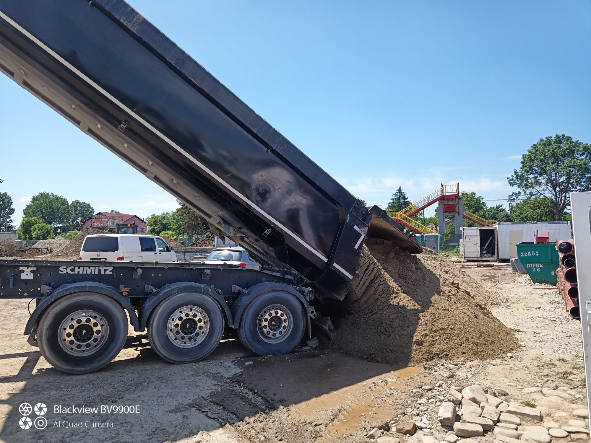 Nisip,piatra sorturi,balastru,pământ umplutura asigur și transport