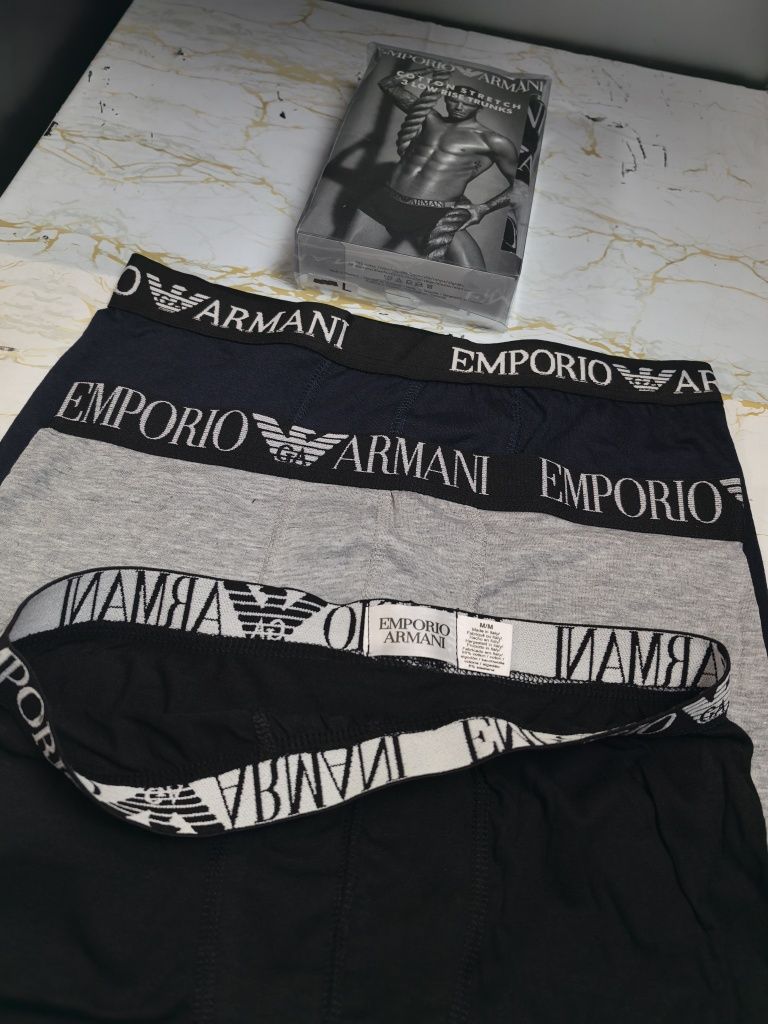 Emporio Armani боксерки 3 броя в кутия