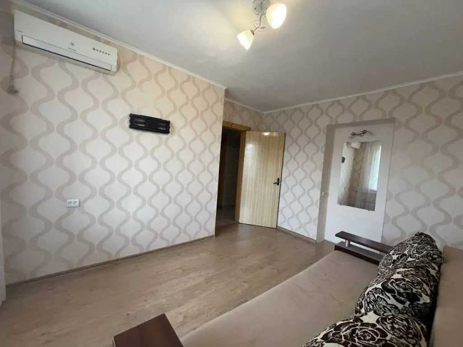 Дава се под наем Двустаен апартамент в София, Център - 55 кв.м за 408 € - Снимка #2