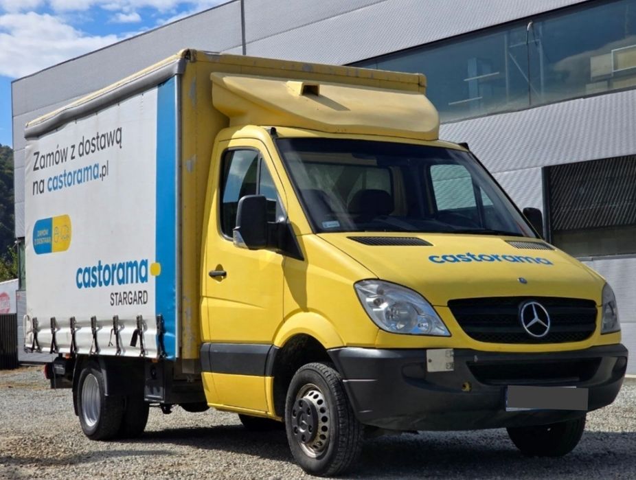 Transport marfa încărcare ,descărcare cu lift