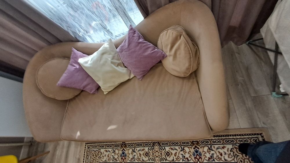 Продается диван б/у в хорошем состоянии