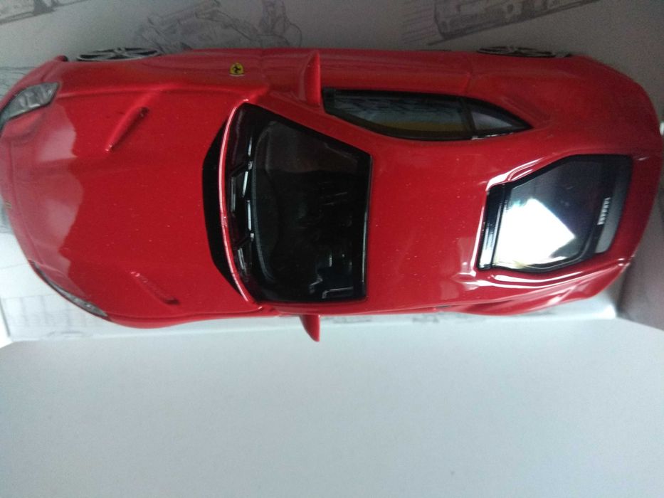 Burago Ferrari 812