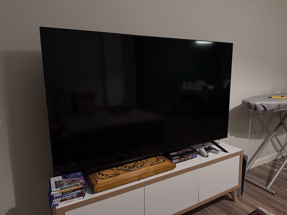 Телевизор Samsung UE65TU8000U 65 диагональ