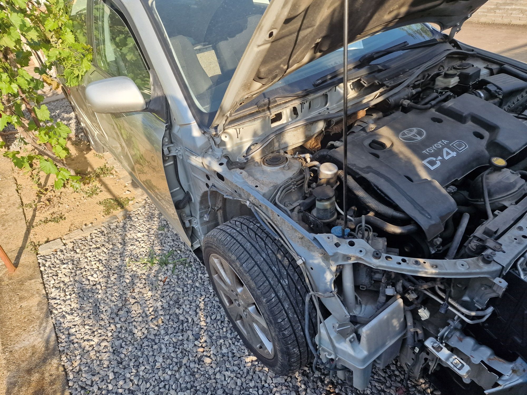 Тойота Авенсис D4D