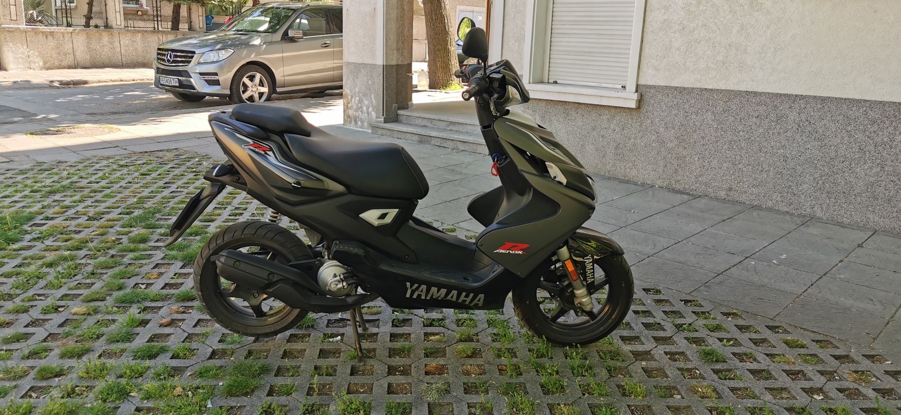 Продавам yamaha aerox R 50 cc 2014g