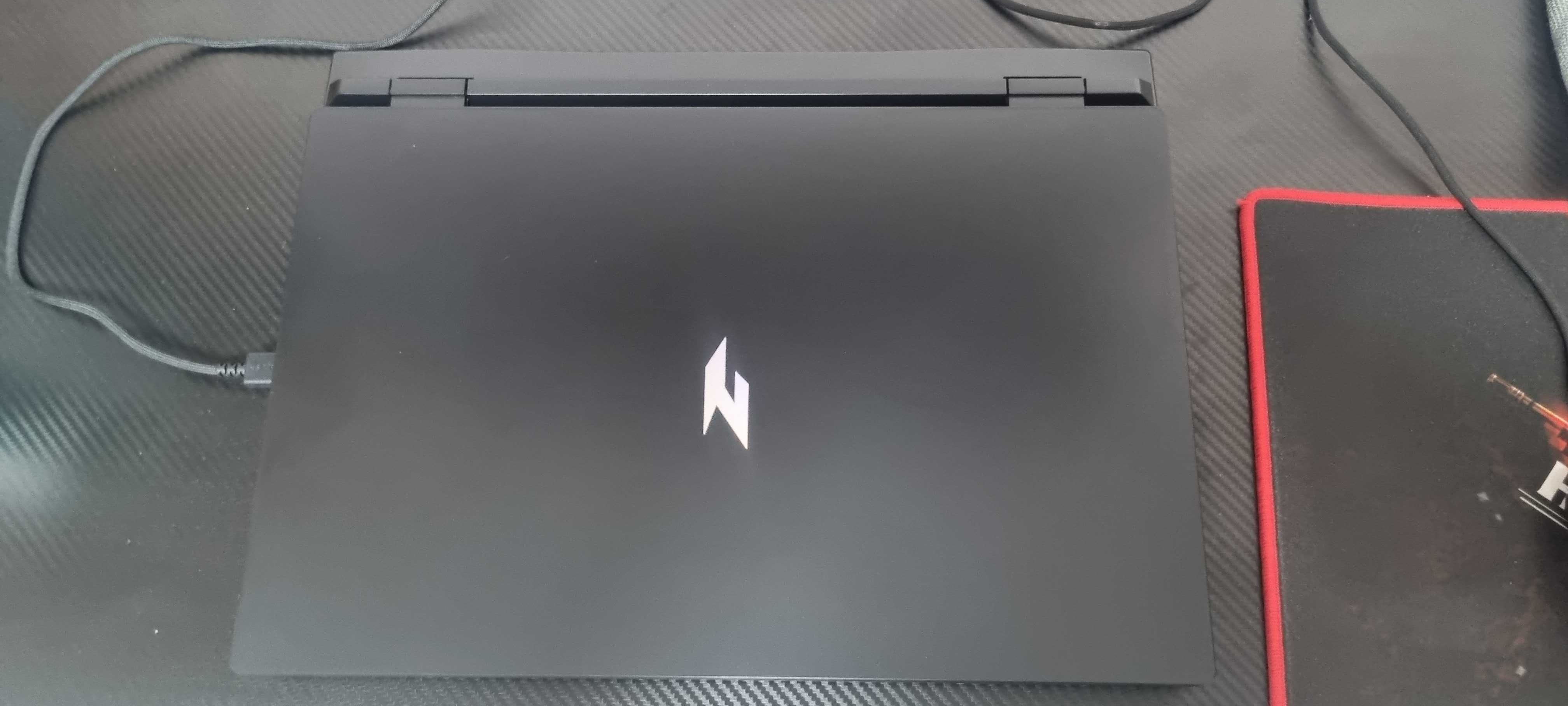 Acer Nitro 17 AN17-42