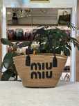 Geanta Miu Miu Noua !!! Dimensiuni 43/21 !!!