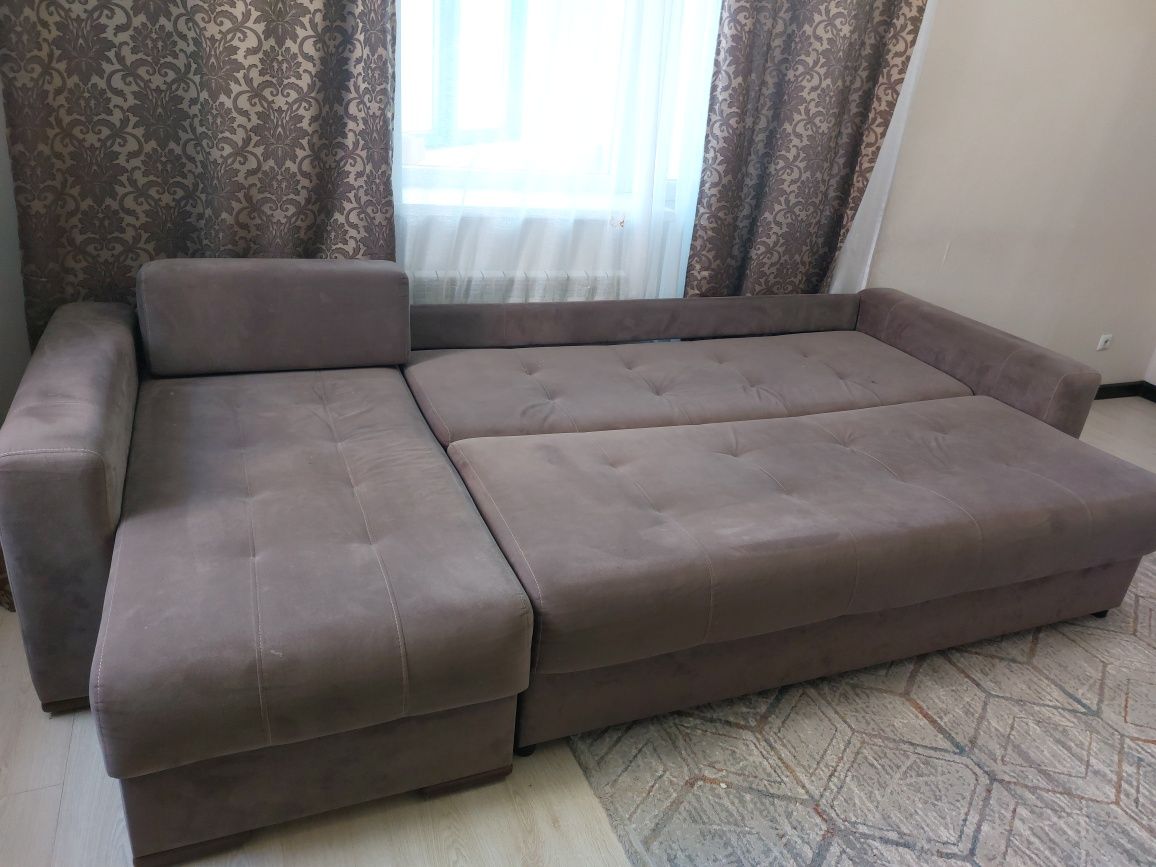 Продам диван в отличном состоянии