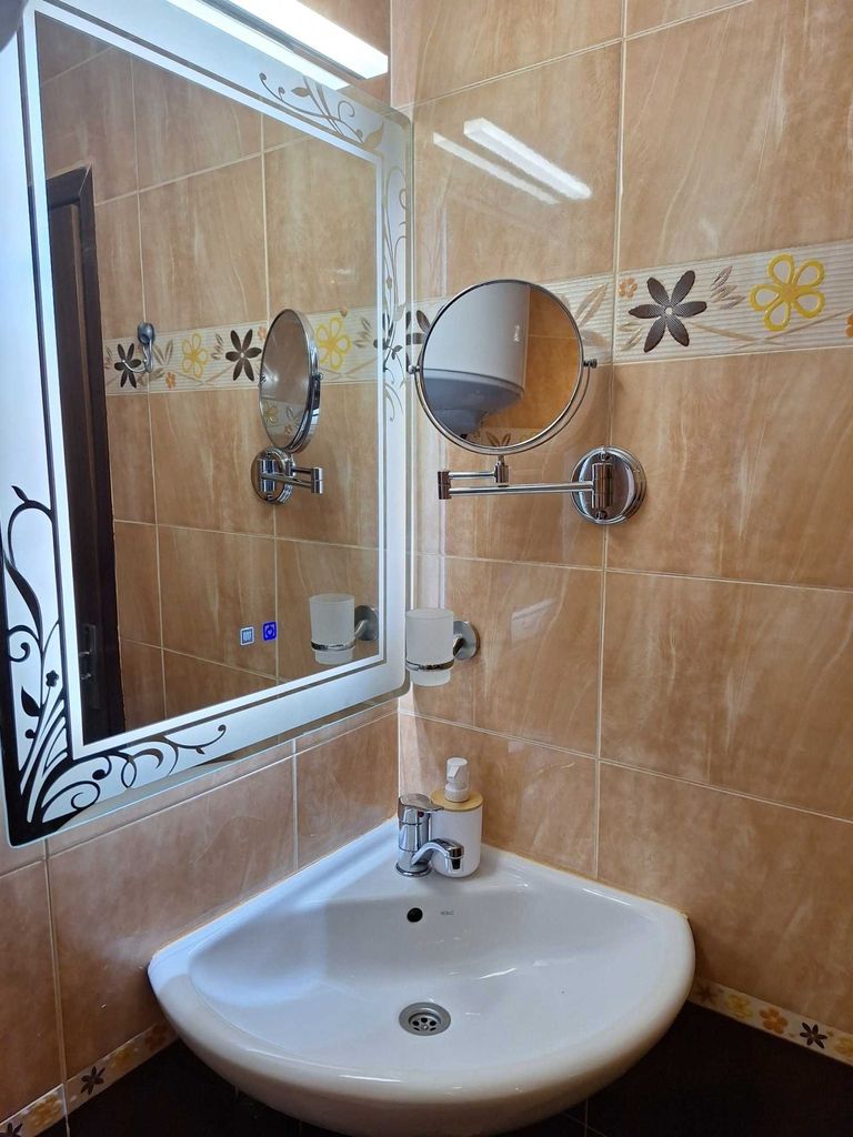 Дава се под наем Едностаен апартамент в София, Център - 46 кв.м за 650 € - Снимка #9