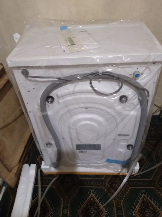 Midea стиралная машина MF100W60