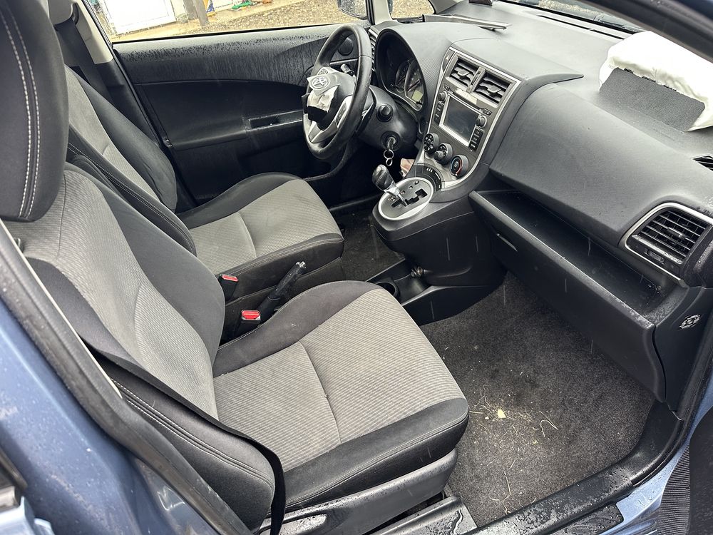 Toyota Verso S 1.33vvti 98 кс CVT На части!