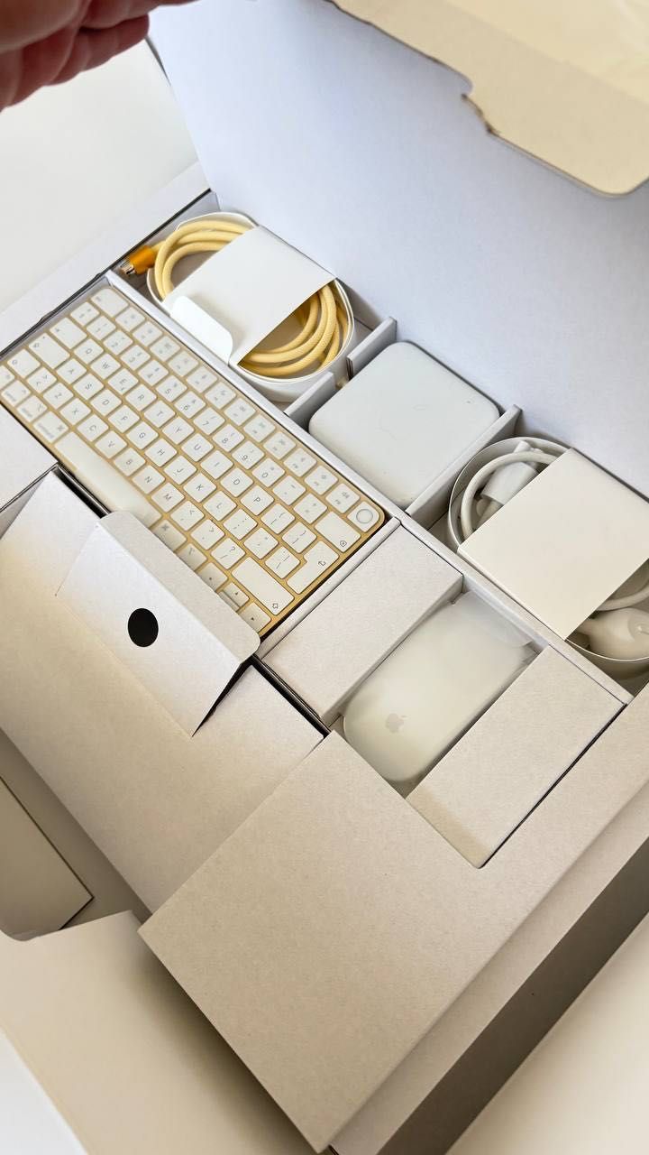Apple iMac 24 M1 16GB RAM 1TB SSD - Yellow