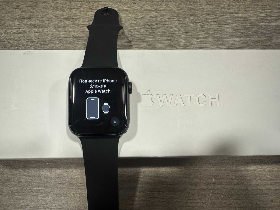 Продам Apple Watch Series 6 44mm Space Gray