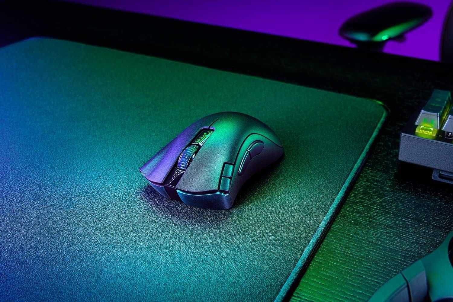 ; Игровая мышь RAZER DeathAdder V2