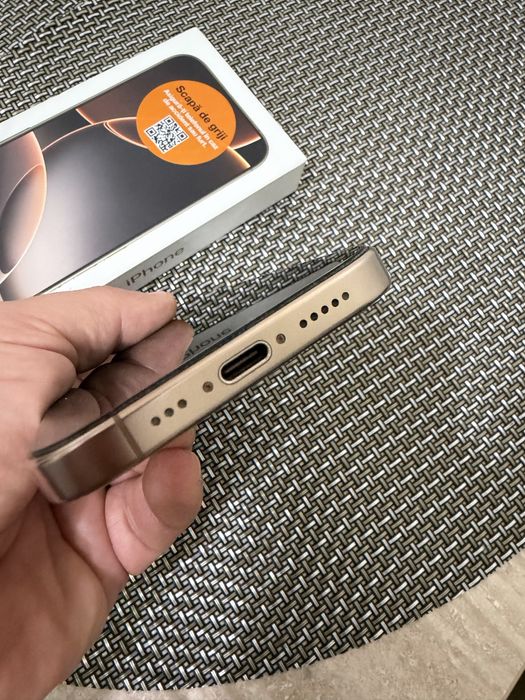 Iphone 16 Pro 256 gb Desert Titanium